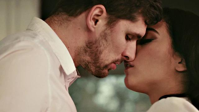 Big booty bae enjoys fucking in pussy with nasty fucker