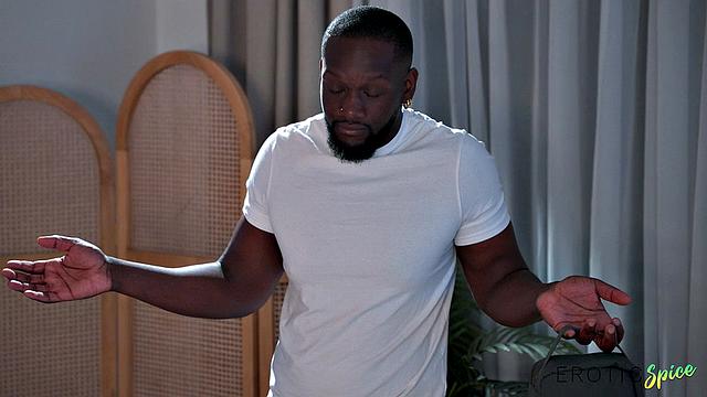 Пока муж в отъезде, Xeinna Rose кайфует с его другом в кровати и на члене!