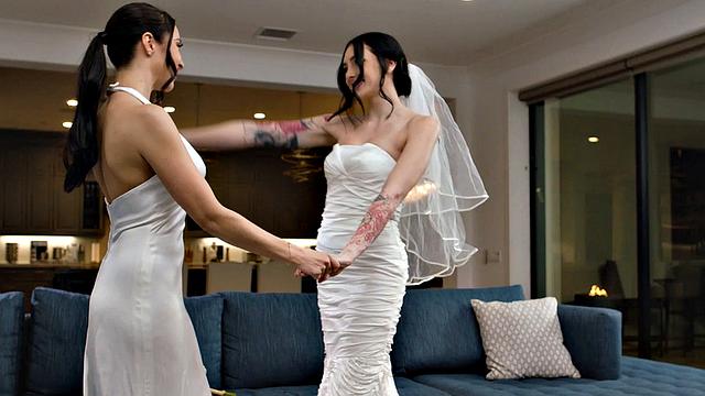 GIRLSWAY - Married Beauties Charlotte Sins & Melissa Stratton Fantasy Wedding