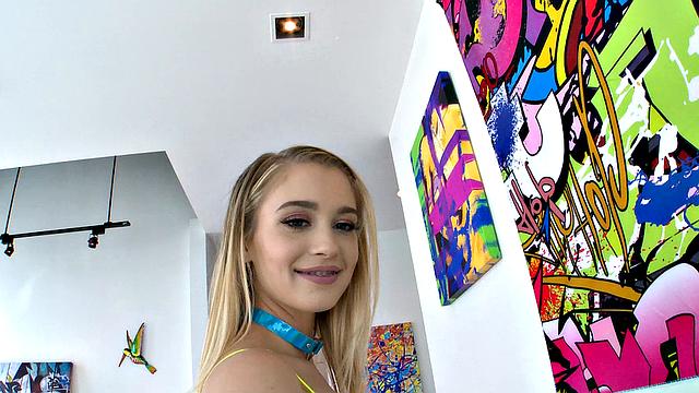 анастасия срывается в страсти на первом анальном