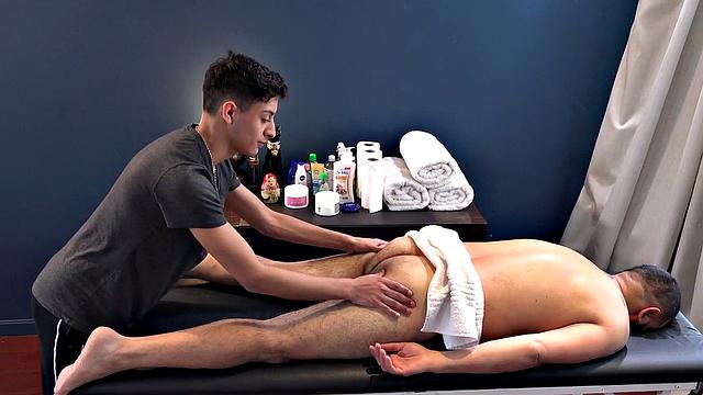 Latin masseur barebacked by gaydaddy after massage