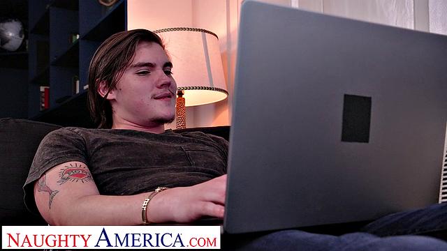 Hot blonde Amber Moore becomes real in your dreams!