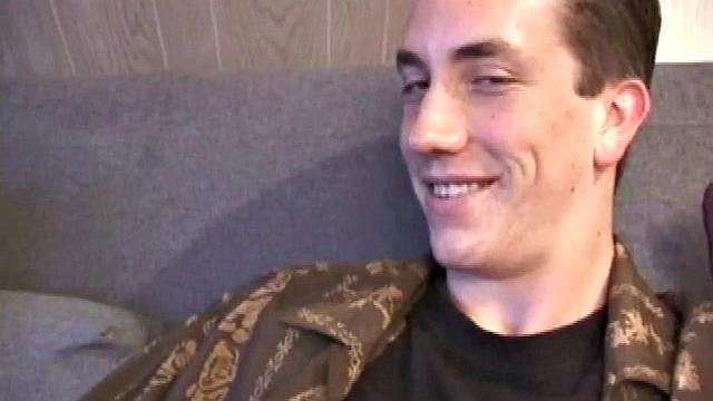 Amateur Derek strokes his thick cock for the camera