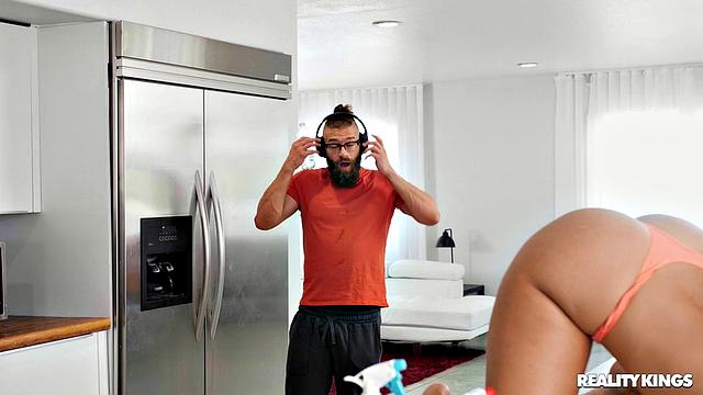 Stop Gaming and Fill my Holes!