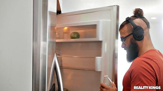 Stop Gaming and Fill my Holes!