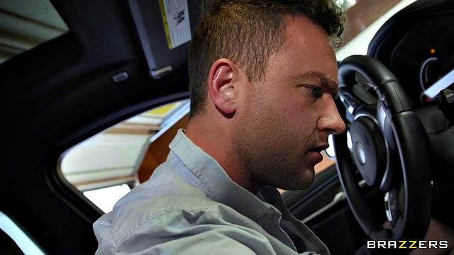 Femme Falls for Fawx