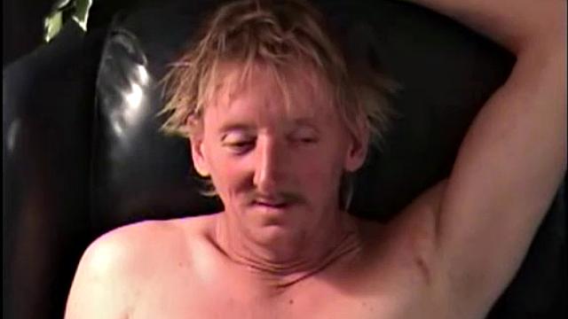 This guy reminds me of Larry Byrd. Can there be two people that ugly on the same planet? Randy turns out to be a pretty nice guy. He recently moved to Atlanta from Florida and I'm not sure exactly where his life will take him from here.