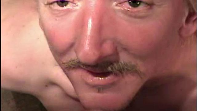 This guy reminds me of Larry Byrd. Can there be two people that ugly on the same planet? Randy turns out to be a pretty nice guy. He recently moved to Atlanta from Florida and I'm not sure exactly where his life will take him from here.