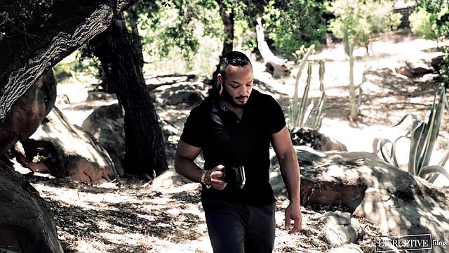 Жаркая страсть на гей-ранчо - Юлиуса затягивает интрига