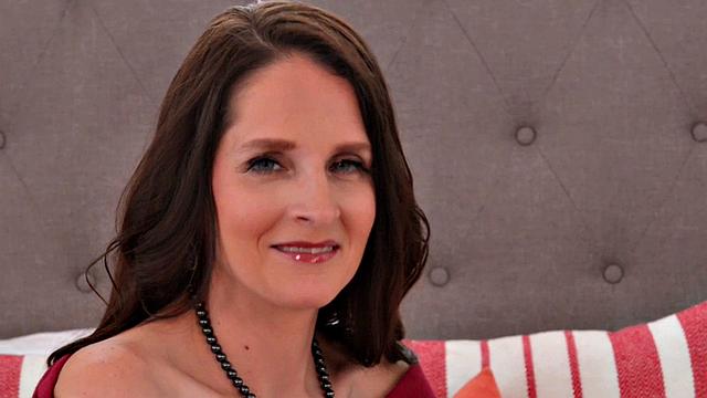 Christina's man doesn't know she's here