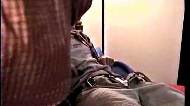 Стрейт Дейви не выдерживает мужской руки и срывается