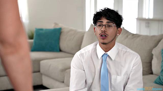 Stepmom's Black Dress - S3:E2