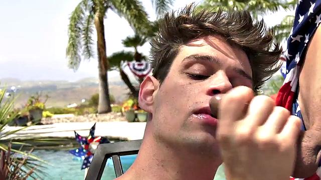 Shemales and Guys Group Bareback on Swimmingpool Outdoor