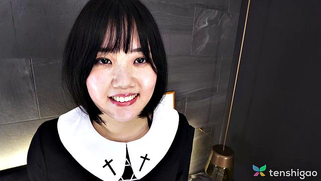 Introducing Moeka Tachibana