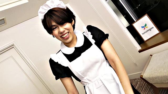 It's a nice day for Hinata Nanase to cheat by sucking cock!