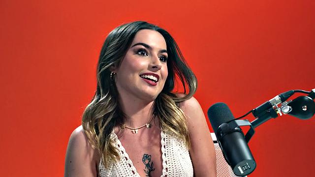 Toying babe fingering herself and having multiple orgasms