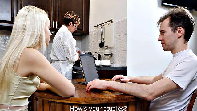 SISPORN. Guy stretches cute stepsister behind stepmothers back