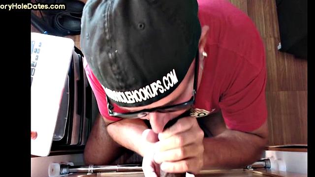 Gloryhole DILF deepthroats black cock in homemade video