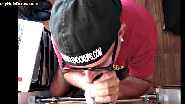 Gloryhole DILF deepthroats black cock in homemade video