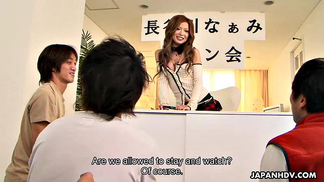 Japanese Naami Hasegawa group fucked