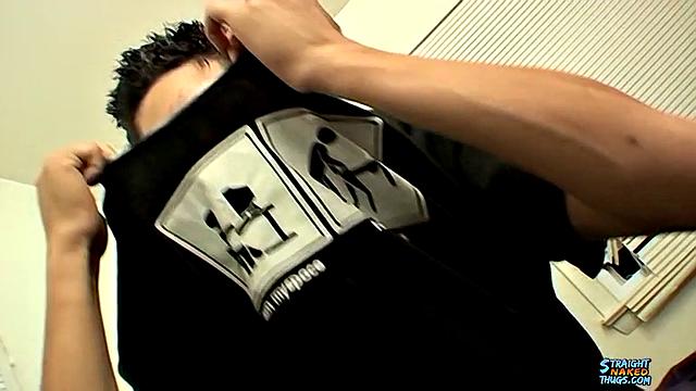 Straight Boy Noah Jerks Off - Noah