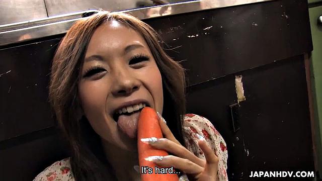 Sexy Shuri Maihama plays with vegetables