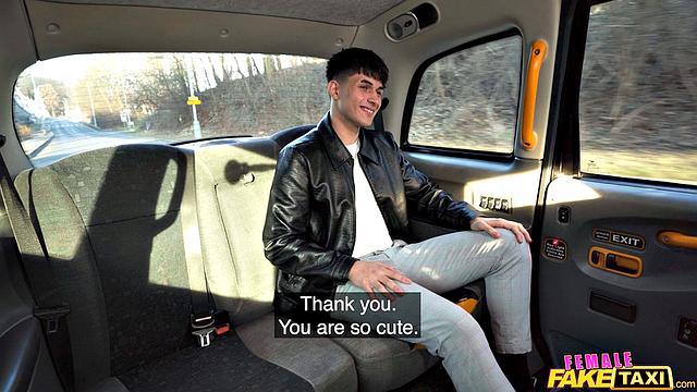 рыжая без комплексов: расплатилась с таксистом страстным сексом