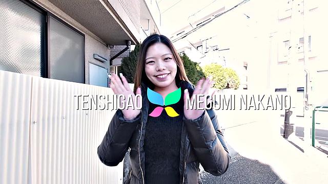 Знакомьтесь: Мигуми Накано - симпатичная студентка-единокурсница