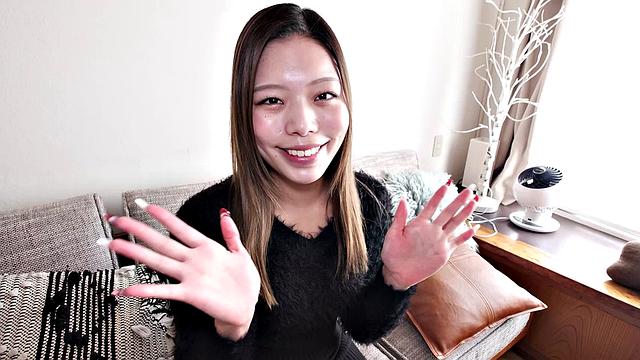 Introducing Megumi Nakano: A Pretty Uni Student