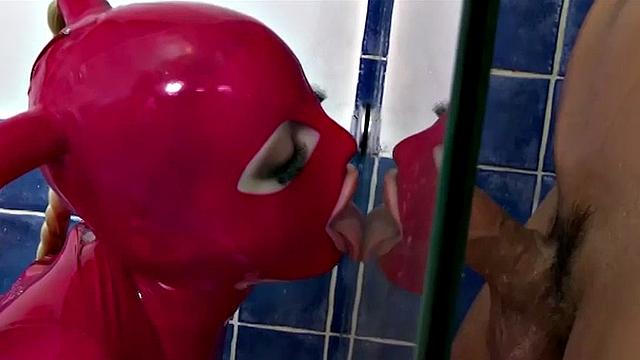 Latex Lucy at LatexPussyCats!