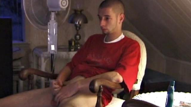 Amateur Maverick Jerking Off