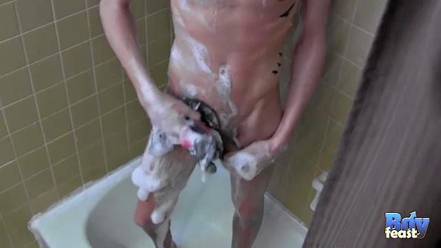 A Twink Cum Shower - Blake Mast