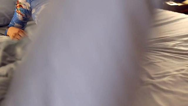 Lez amateur babes rim and lick pussy in homemade sex