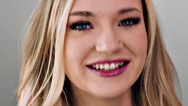 Classy housewife cockriding