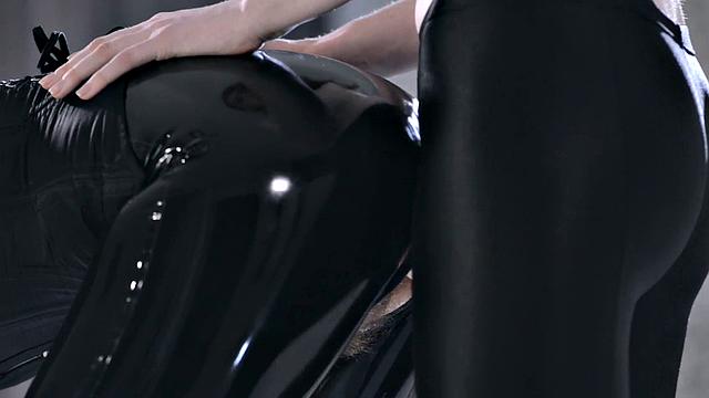 Nylon Cocoon Reversal