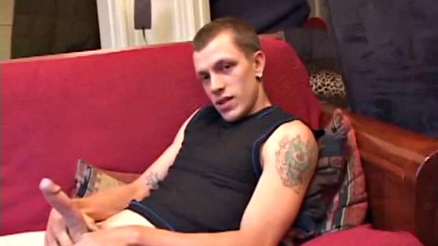 Amateur Shane Beats His Meat