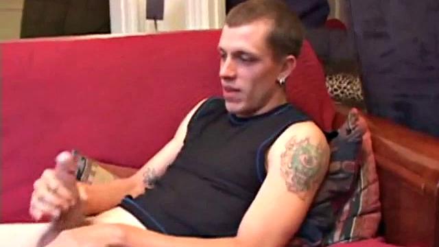 Amateur Shane Beats His Meat