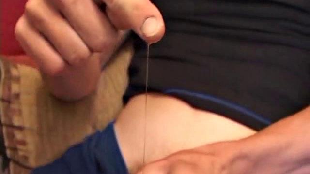 Amateur Shane Beats His Meat