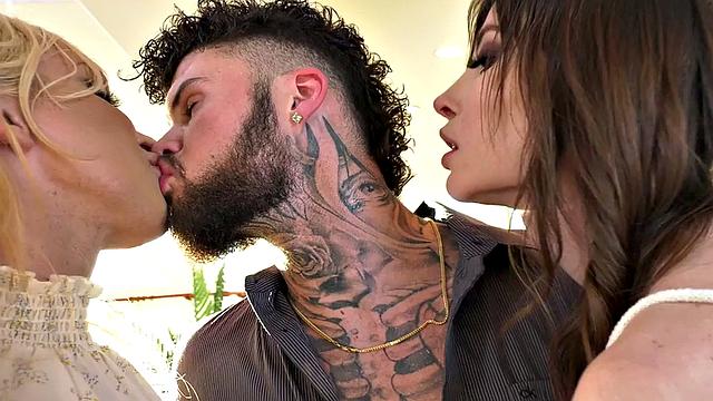 Transsexual ladies fucked in threesome by male