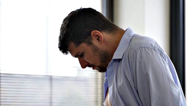 Bigtit ginger girlfriend sucking cock before sex in couple