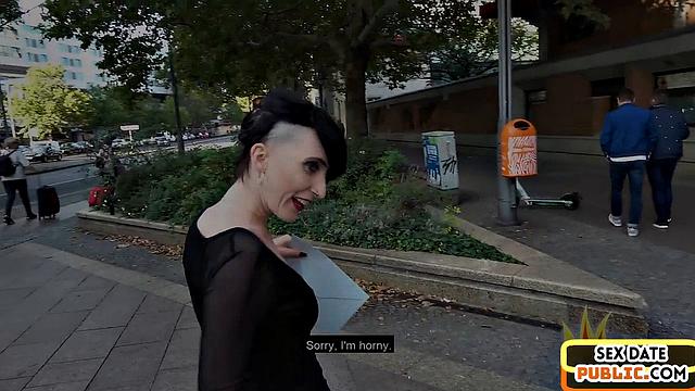 Amateur inked babe gets pussybanged in POV