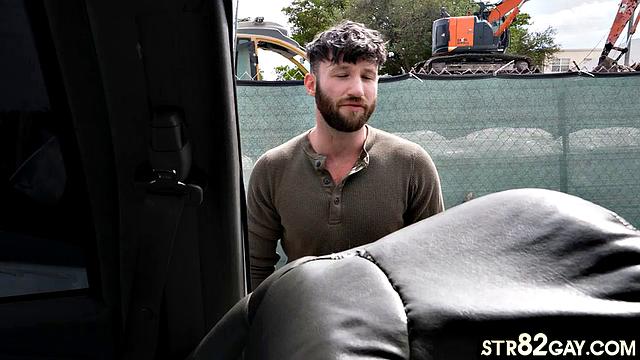 Hairy straight jock baited and fooled by service