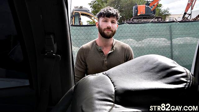 Hairy straight jock baited and fooled by service