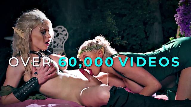 TRANSFIXED - Greedy Avery Jane Works Hard To Get More CREAMY From Sexy Eva Maxim & Izzy Wilde