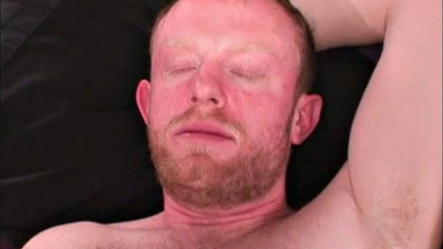 Джейсон заводит мужиков не только на работе