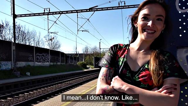 Inked eurobabe pulled and fucked before blowing in POV