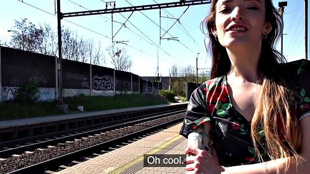 Inked eurobabe pulled and fucked before blowing in POV