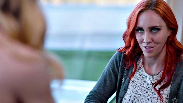 Dyke beauty seduces ginger b4 eating her pussy out