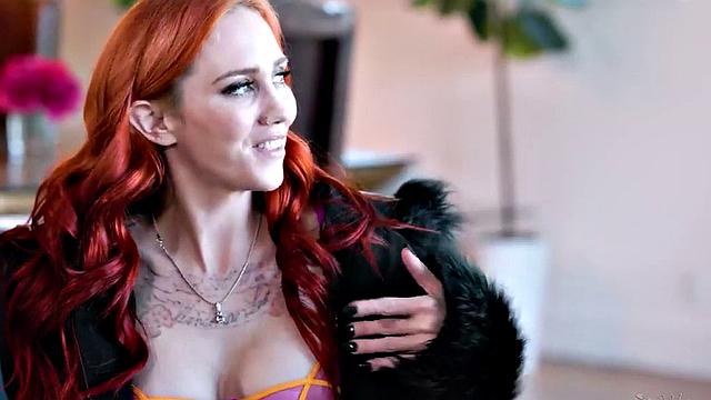 Dyke beauty seduces ginger b4 eating her pussy out