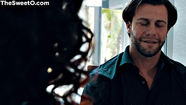 Cockhungry ebony babe gets smashed